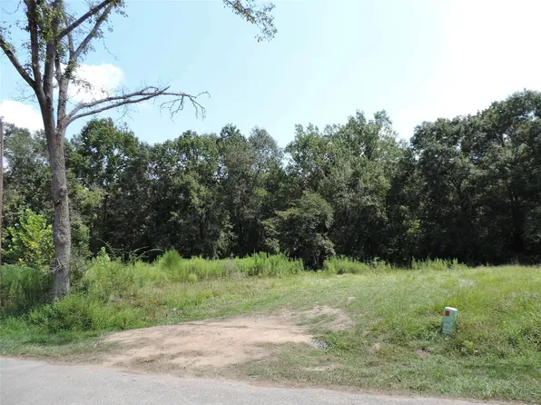 2014 Center Ave, Cleveland, TX 77327