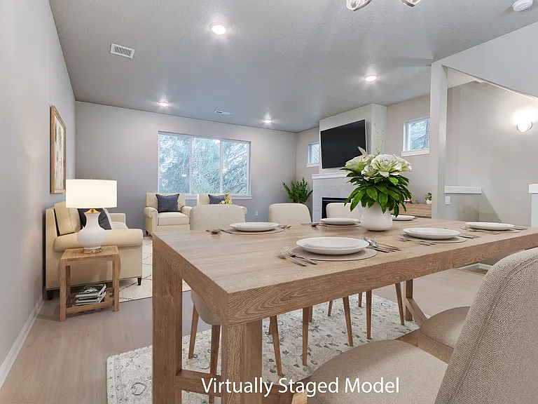 Air Conditioning! Beautiful Newer Construction Home! 3 Master Bedrooms! — Photo 11