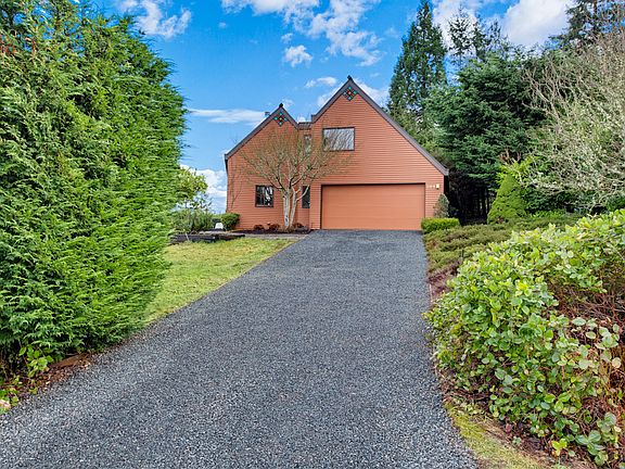 2nd image of 10898 NE Bill Point Ct