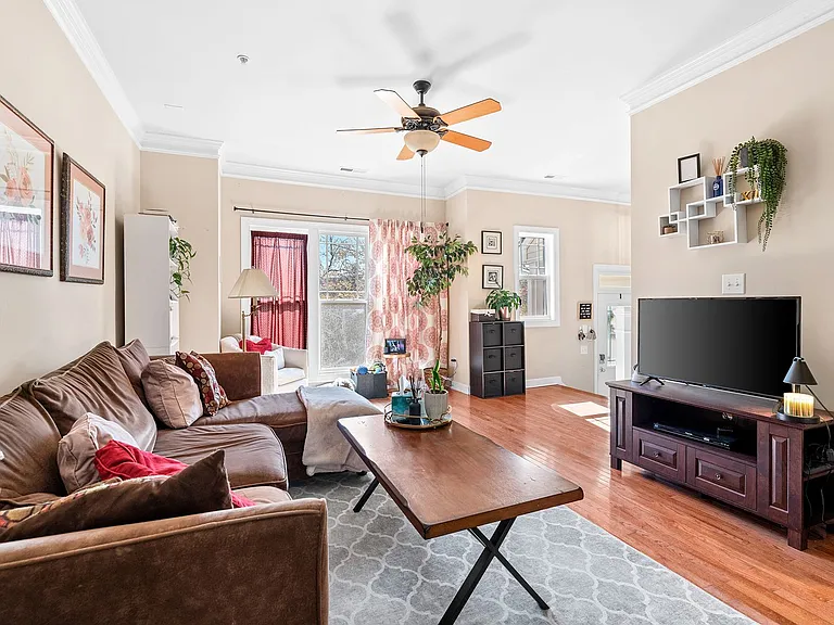 104 Rose Walk Ln — Photo 3