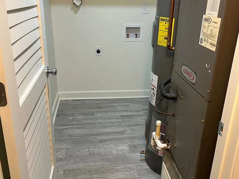 6105 Julie Kays Way #2 — Photo 4