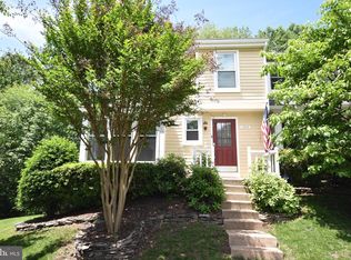 1630 Poplar Grove Dr, Reston, VA 20194