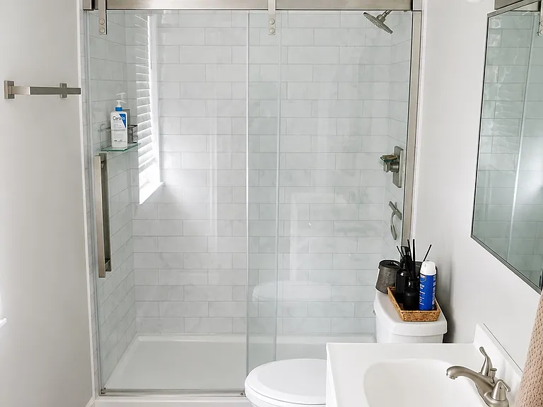 2352 Kenton St — Photo 3