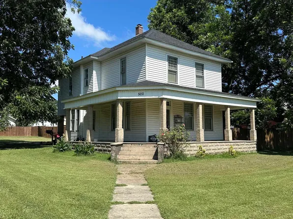 502 W 6th St, Rector, AR 72461