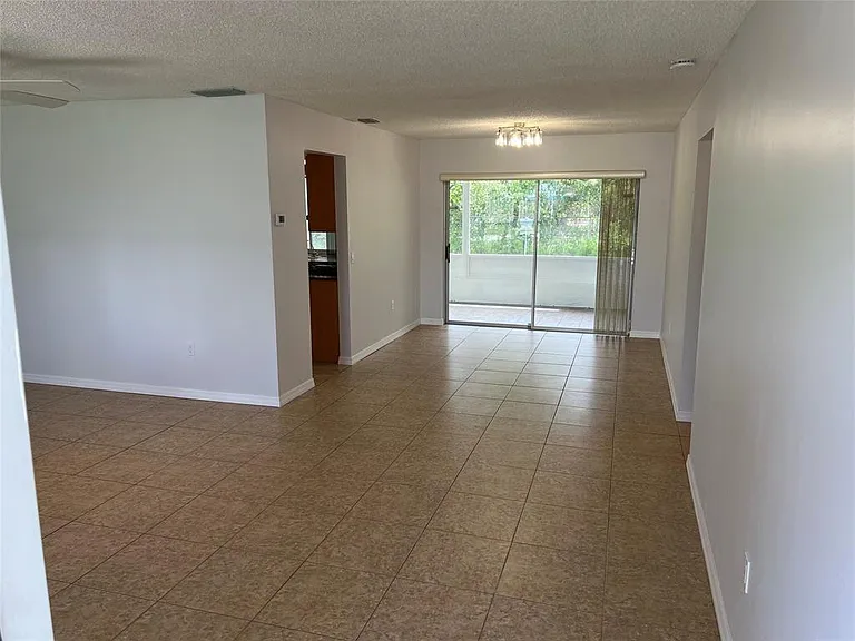2650 NW 94th Way — Photo 8