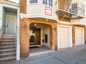 337 10th Avenue, 1 Bedroom 1 Bath Apartment