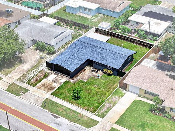 3rd image of 1748 GREENLEA DRIVE