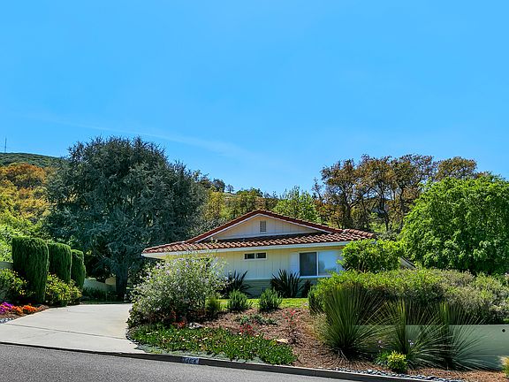 5th image of 1464 La Plaza Dr
