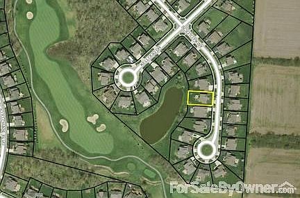Great cul-de-sac lot on the pond