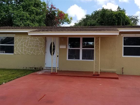 3rd image of 1440 NE 153rd Ter Unit 1440
