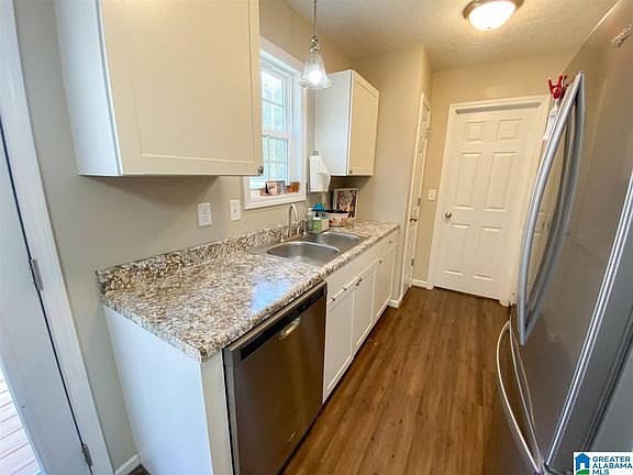 4th image of 258 Mary Dr