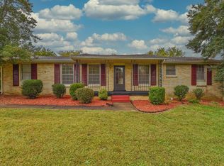 250 Sterling Rd, Hendersonville, TN 37075