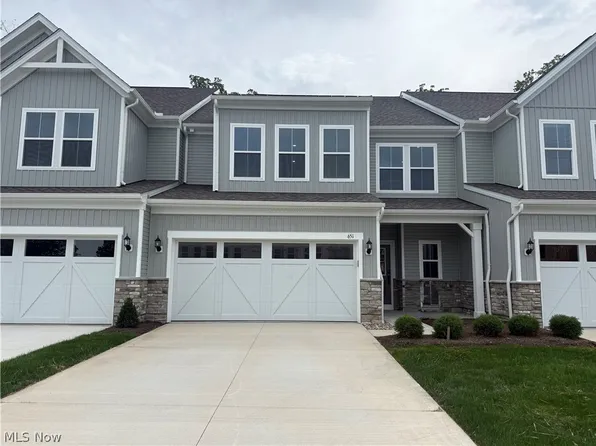 651 S Port Dr, Avon Lake, OH 44012