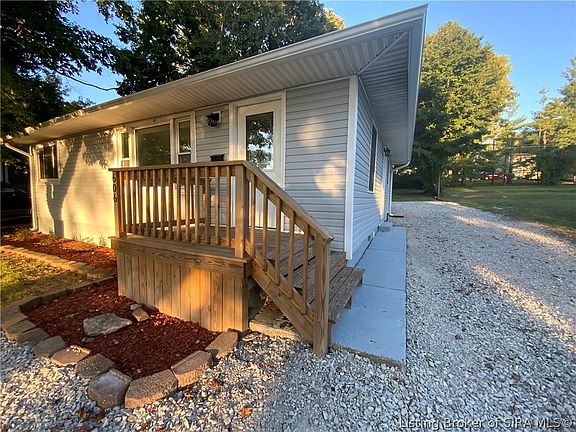 3rd image of 606 Ridgeview Drive