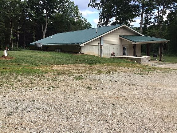3rd image of 144 Angela Dr