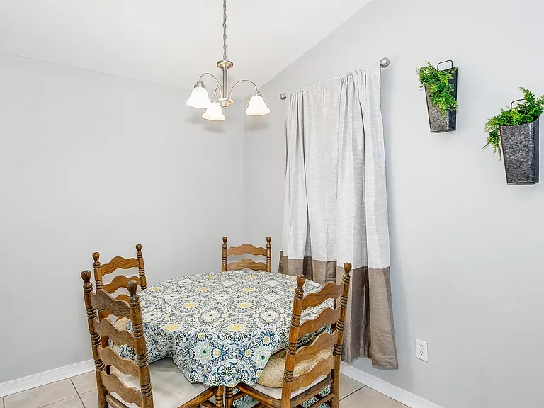 8410 Jarmen Ln — Photo 14