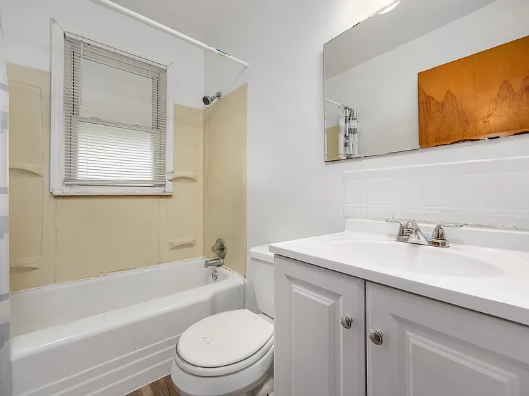 15630 Sprenger Ave — Photo 6