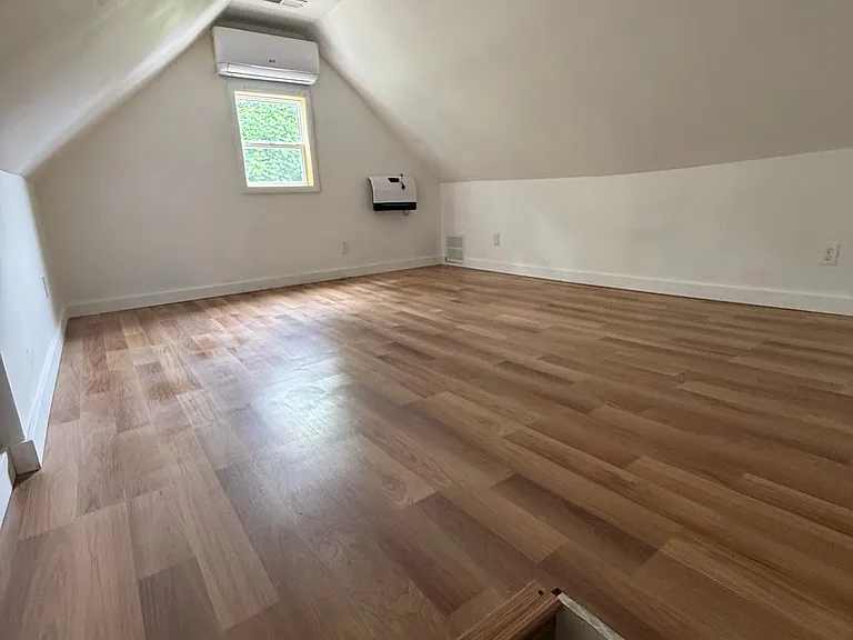 161 S Main St — Photo 5