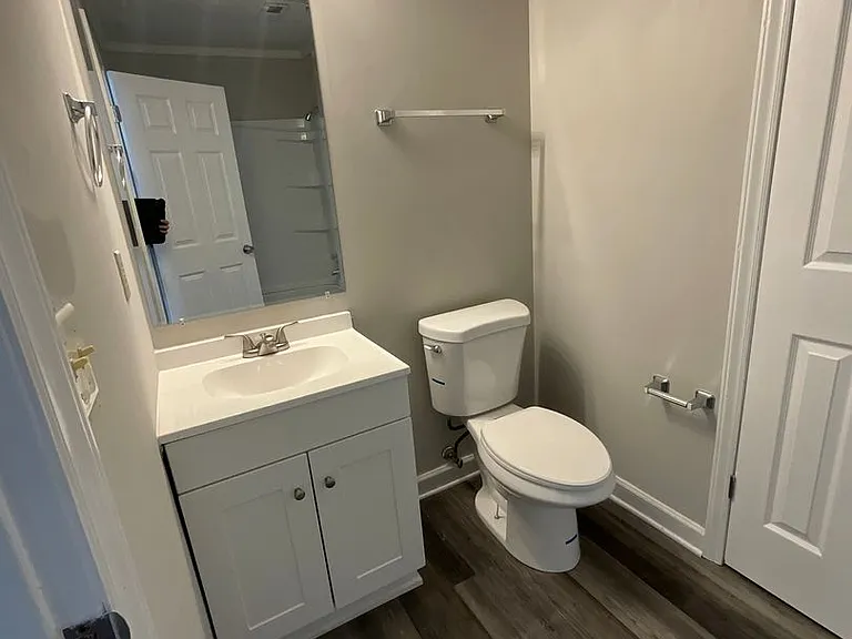 2413 Robbins St — Photo 19