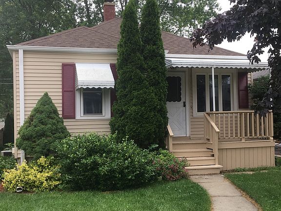 2nd image of 1116 N Prairie Ave
