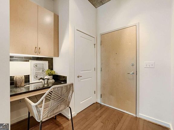 4th image of 860 Peachtree St NE Unit 1701