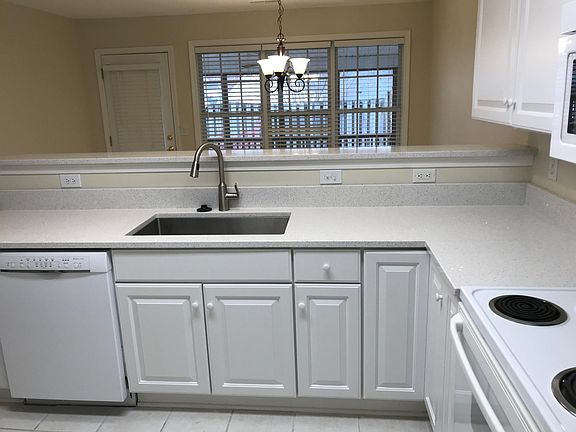 5th image of 659 Ivybrooke Ave
