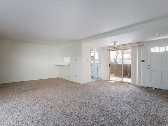 4th image of 23059 Nadine Cir Unit A