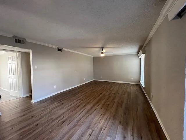 1950 Spenwick Dr #340 — Photo 3
