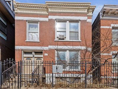 2020 W Superior St, Chicago, IL, 60612