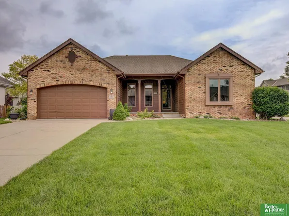 1743 S 177th Ave, Omaha, NE 68130