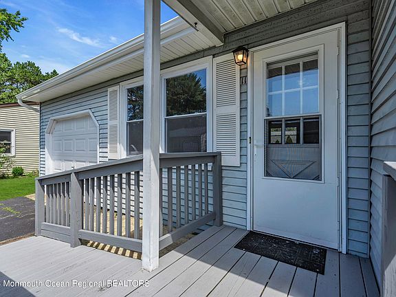 5th image of 11 Westport Drive #71