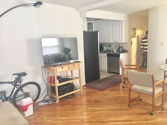 4th image of 25123 57th Ave