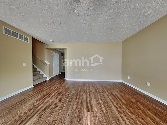 4th image of 7393 Cumberland Cir