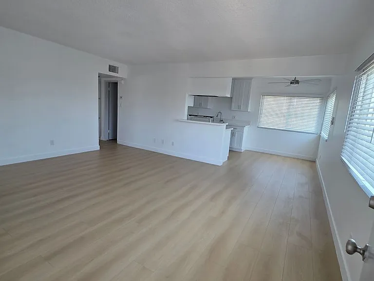611 S Fir Ave — Photo 27