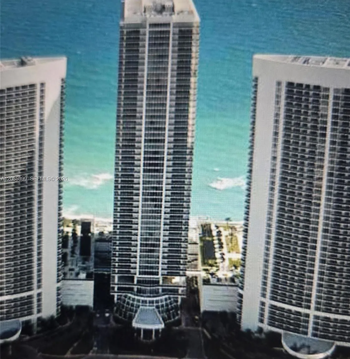 Beach Club Three Condo — Photo 1