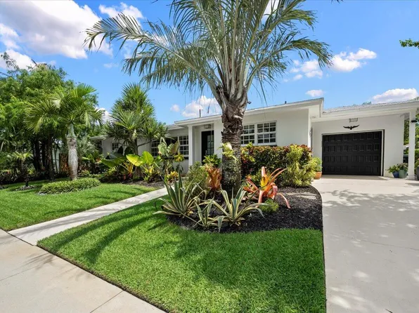 213 Vanderbilt Drive, Lake Worth Beach, FL 33460