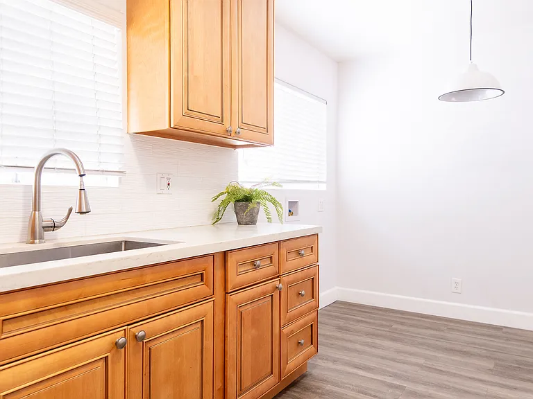 11410 Cedar Ave #A — Photo 10