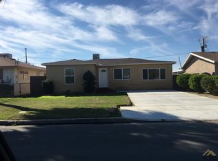 914 Balboa Ave, Delano, CA 93215