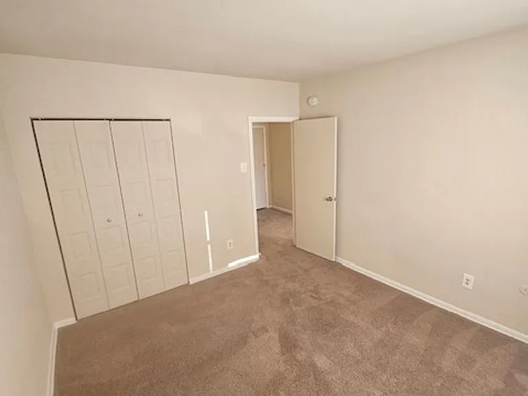 Providence Manor Apartments — Photo 22