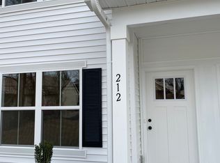 212 King St, Greer, SC 29651