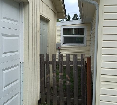 3rd image of 1660 Fircrest Dr SE