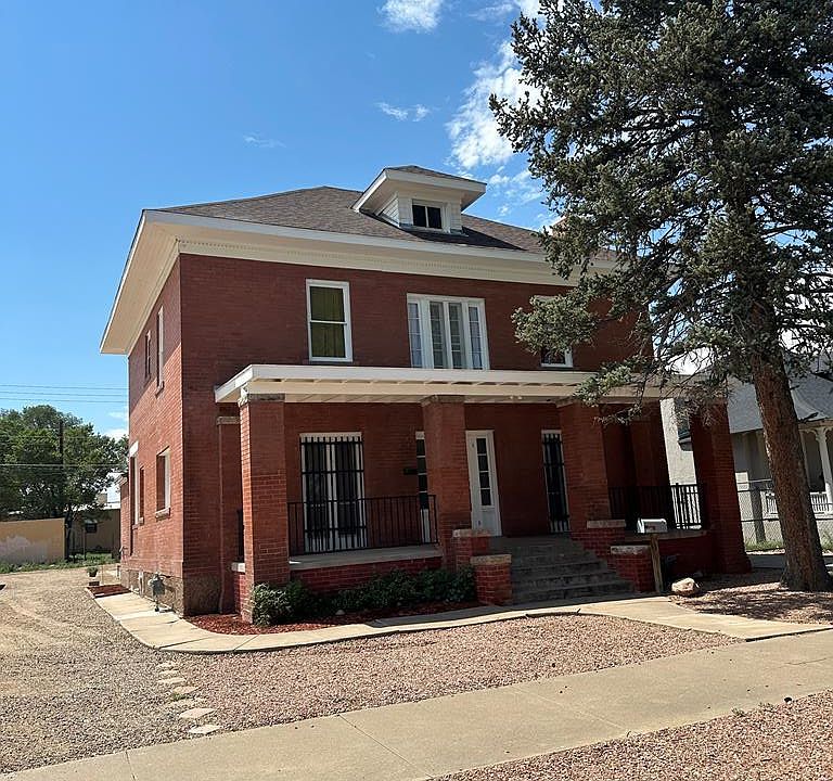 1st image of 1725 Lake Ave