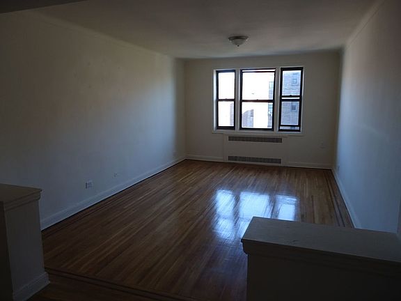 5th image of 65-84 Booth St #5L