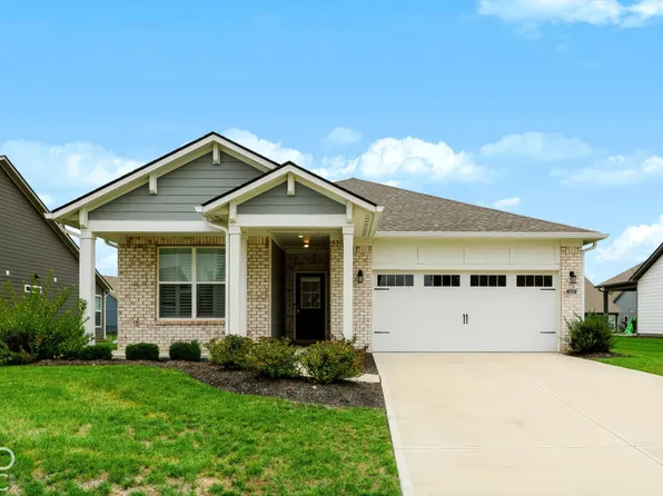 3644 Chalmers Dr, Bargersville, IN 46106
