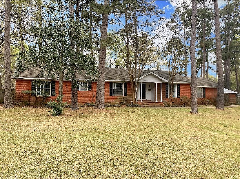 1st image of 1301 Wildbriar Dr