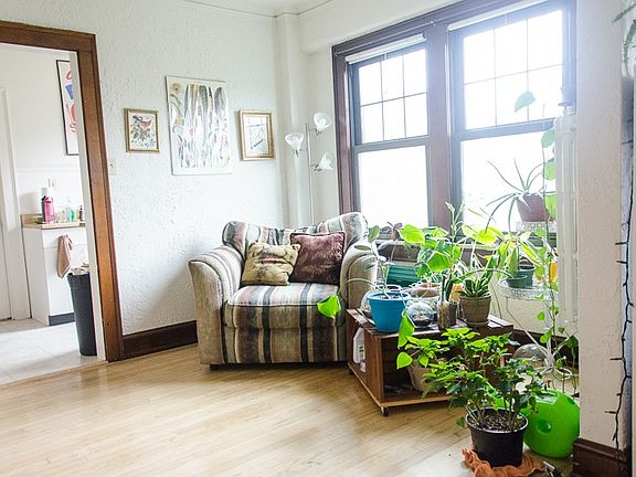 5th image of 2508 E Belleview Pl APT 33