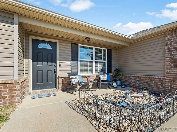 2nd image of 25445 E 93rd Pl S