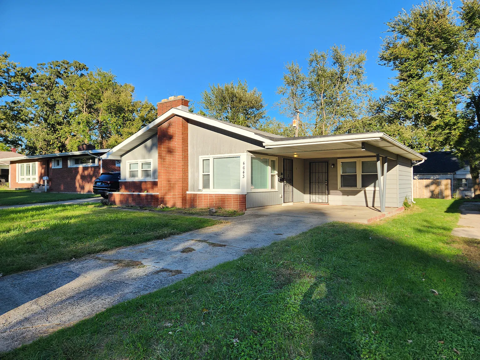 4643 Carolina St — Photo 2