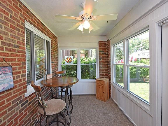 3rd image of 2539 Cypress Way