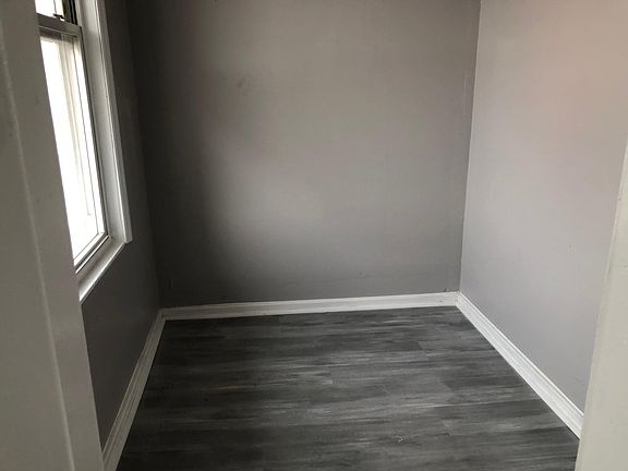 3rd image of 231 Peshine Ave Floor 2